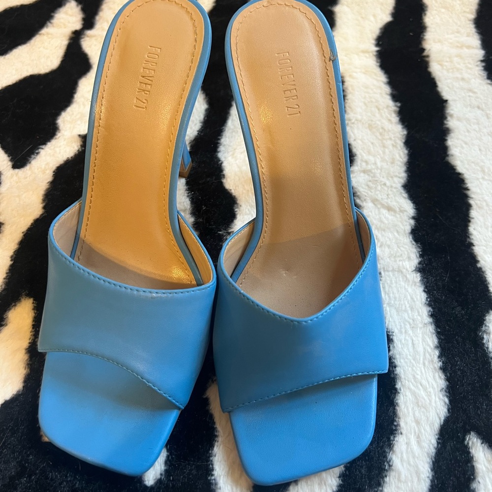 Fun Blue open toed heels